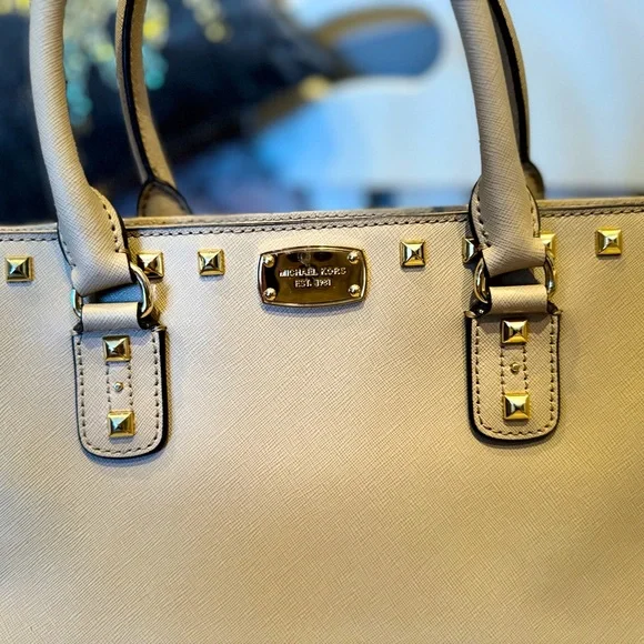Gorgeous Michael Kors Saffiano leather studded tote! Like new! - Picture 2 of 9